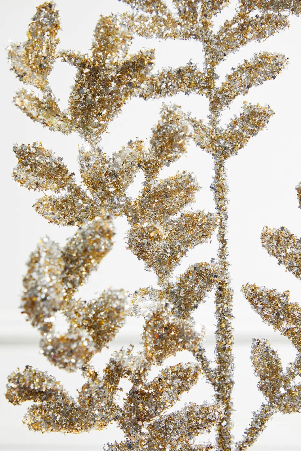 32” Acanthus Leaves Platinum Christmas Spray