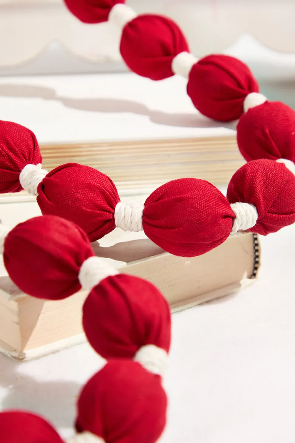 5' Ball Garland