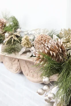 6' Berry/Pinecone/Cedar Garland - Champagne