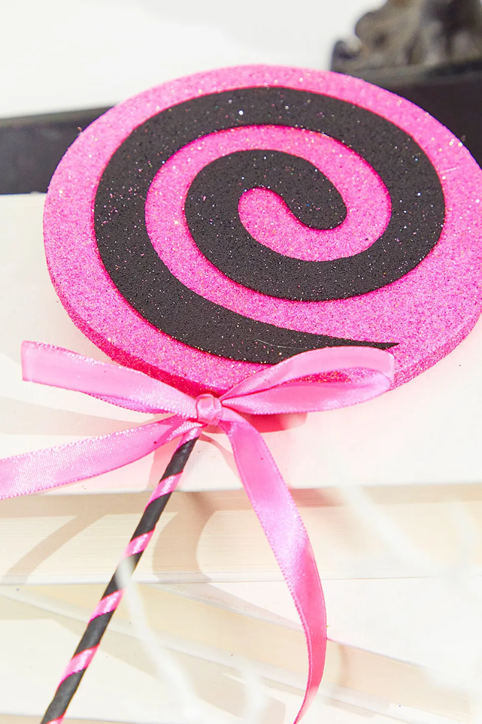 17" Black and Pink Lollipop Pick