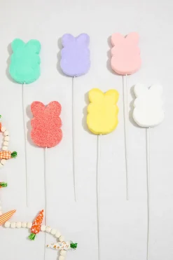 20" Bunny Cutout Spray