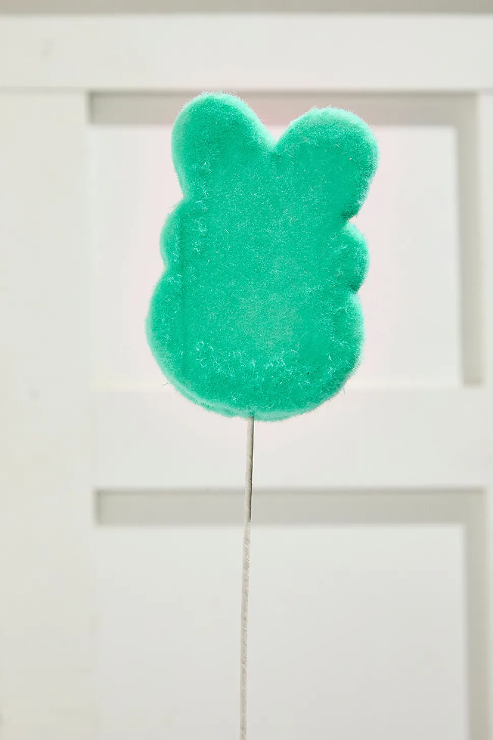 20" Bunny Cutout Spray