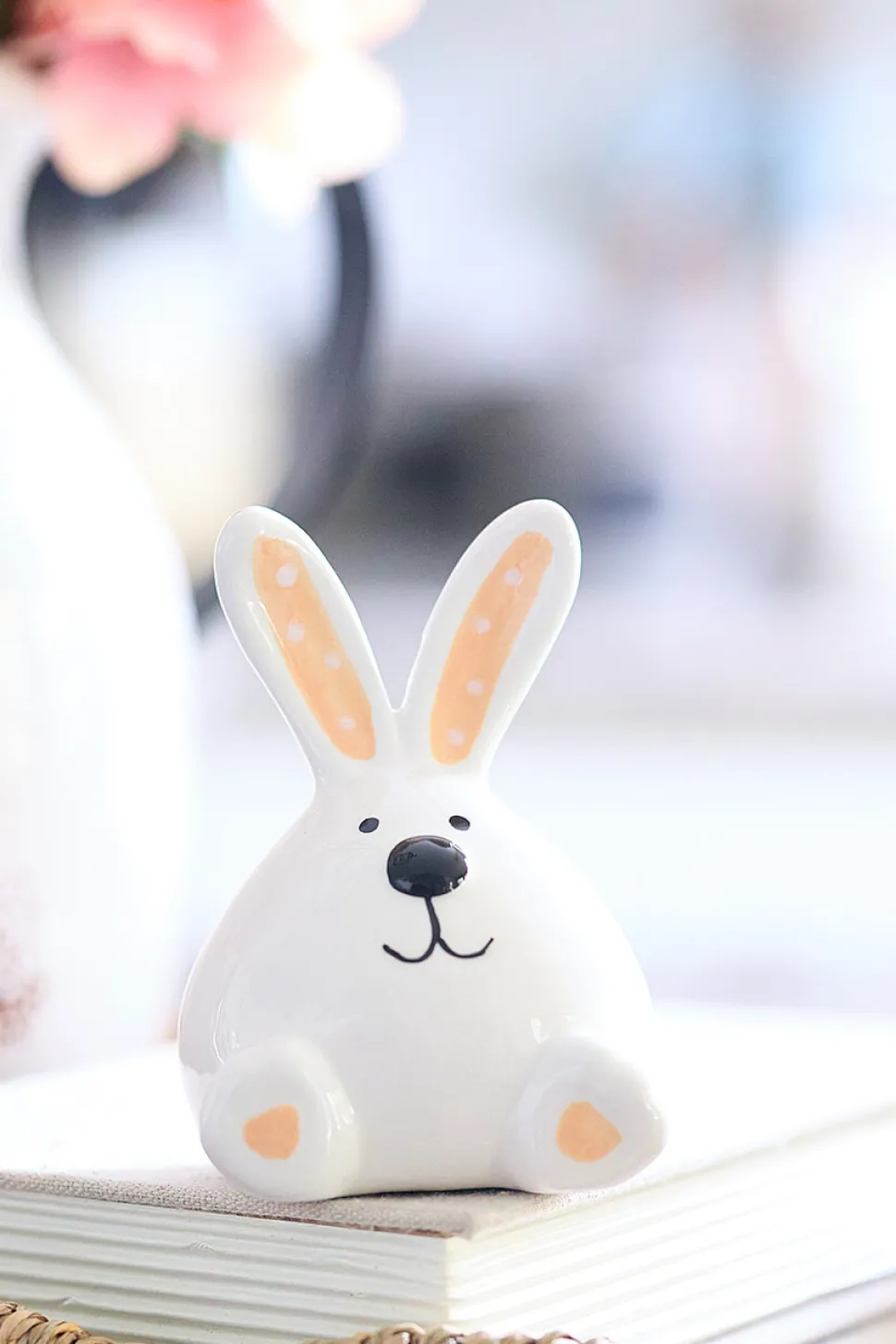 3.94" Ceramic Sitting Bunny