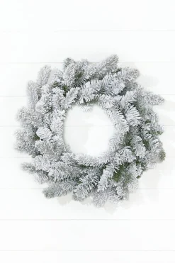 24" Classic Flocked Wreath