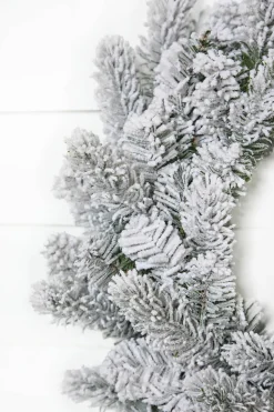 24" Classic Flocked Wreath