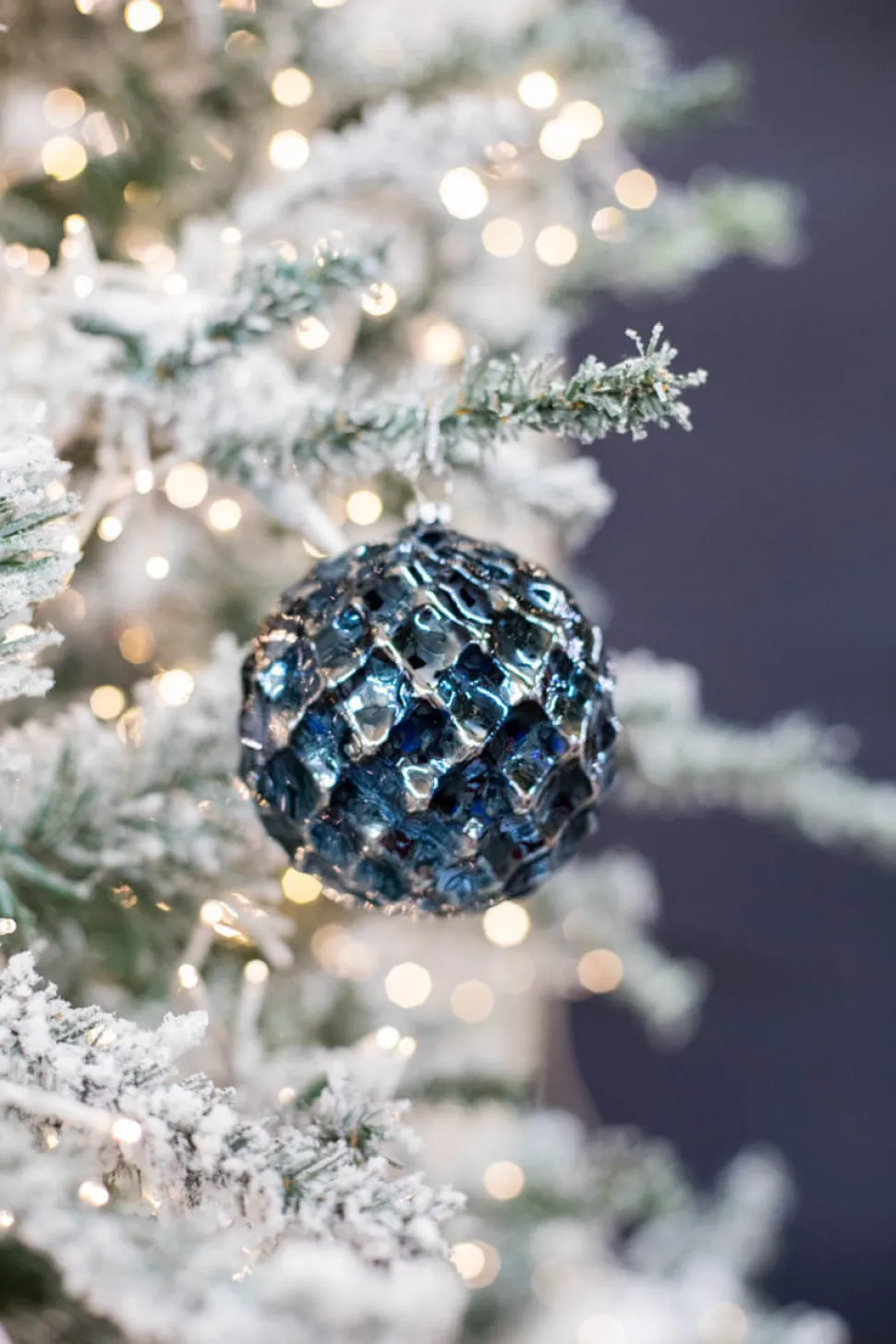 10 CM Blue Chrome Honeycombed VP Ball Ornament