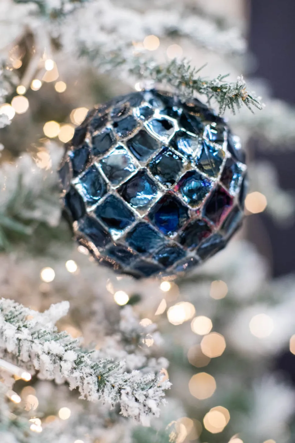 10 CM Blue Chrome Honeycombed VP Ball Ornament