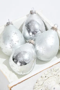 4ct Glass Drop Bright Silver & Silver Pearl with Silver Stars