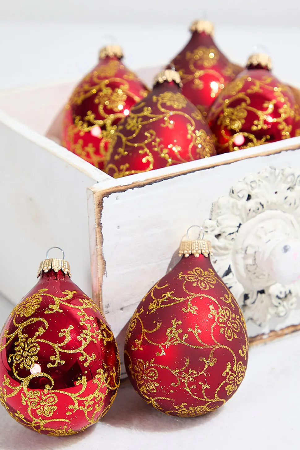 6ct Glass Drop Christmas Red & Red Velvet with Gold Floral Glitterlace
