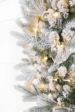 36" Deluxe Flocked Wreath With Warm White LED Lights