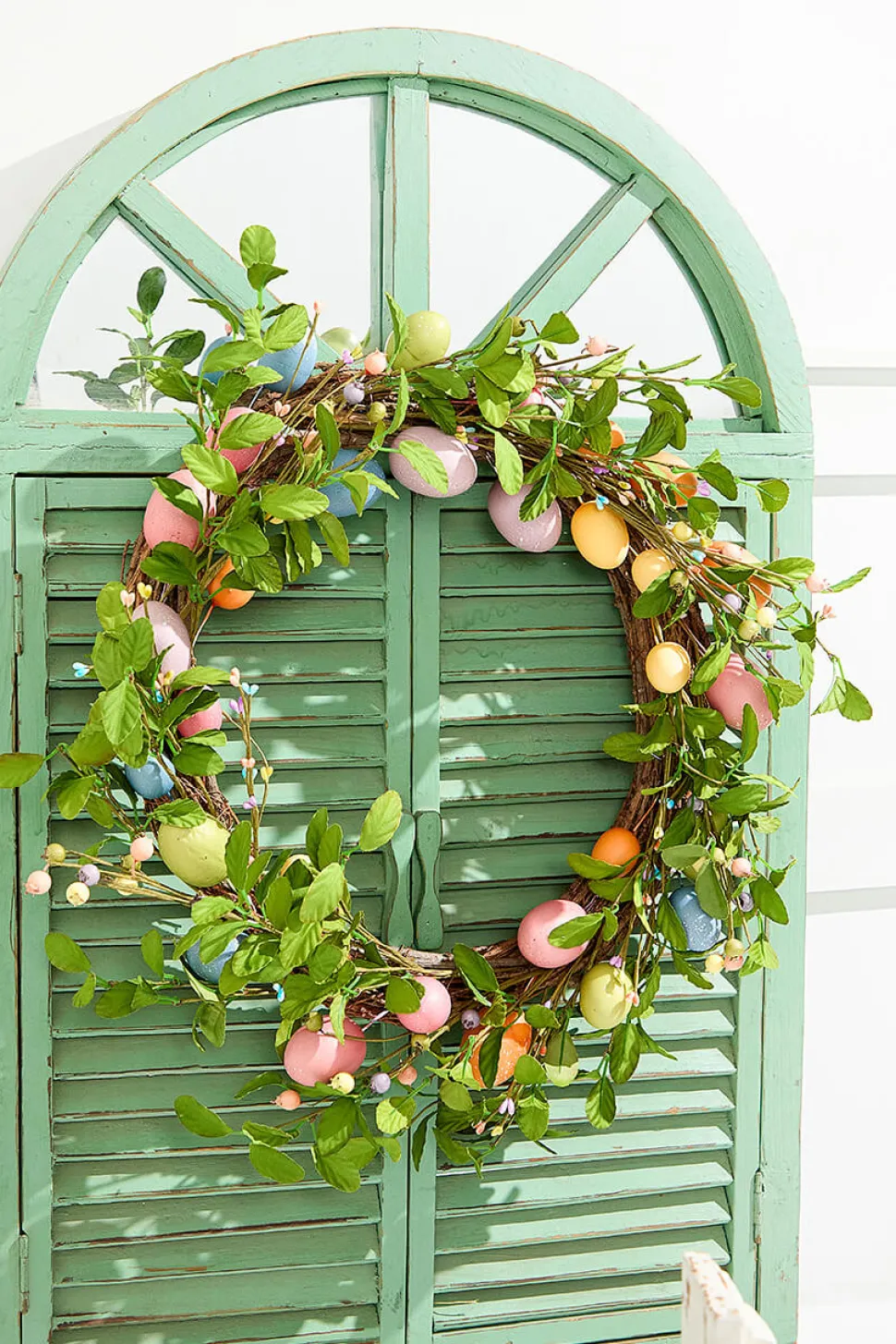 16" Egg Wreath