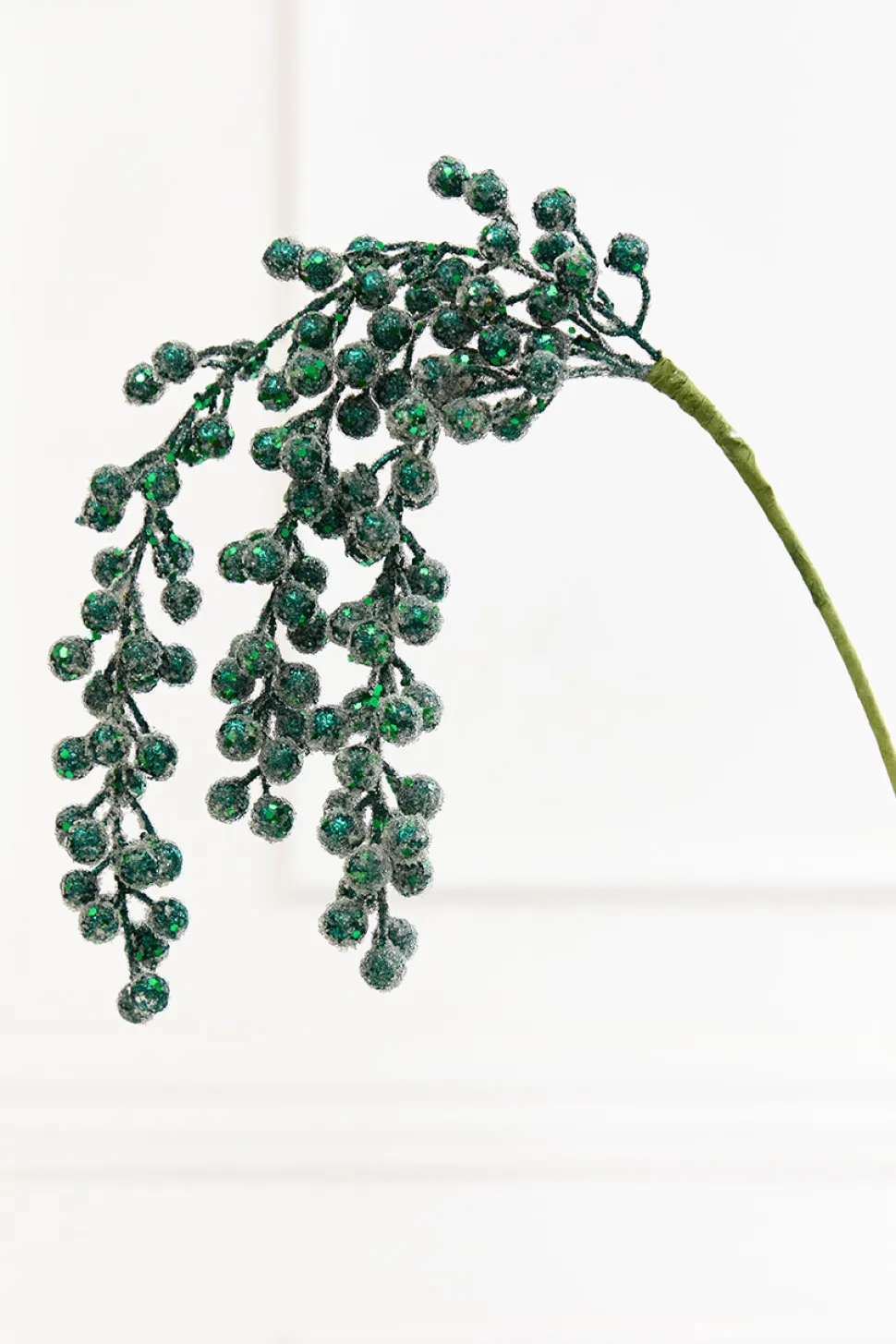31" Emerald Glitter Berry Spray