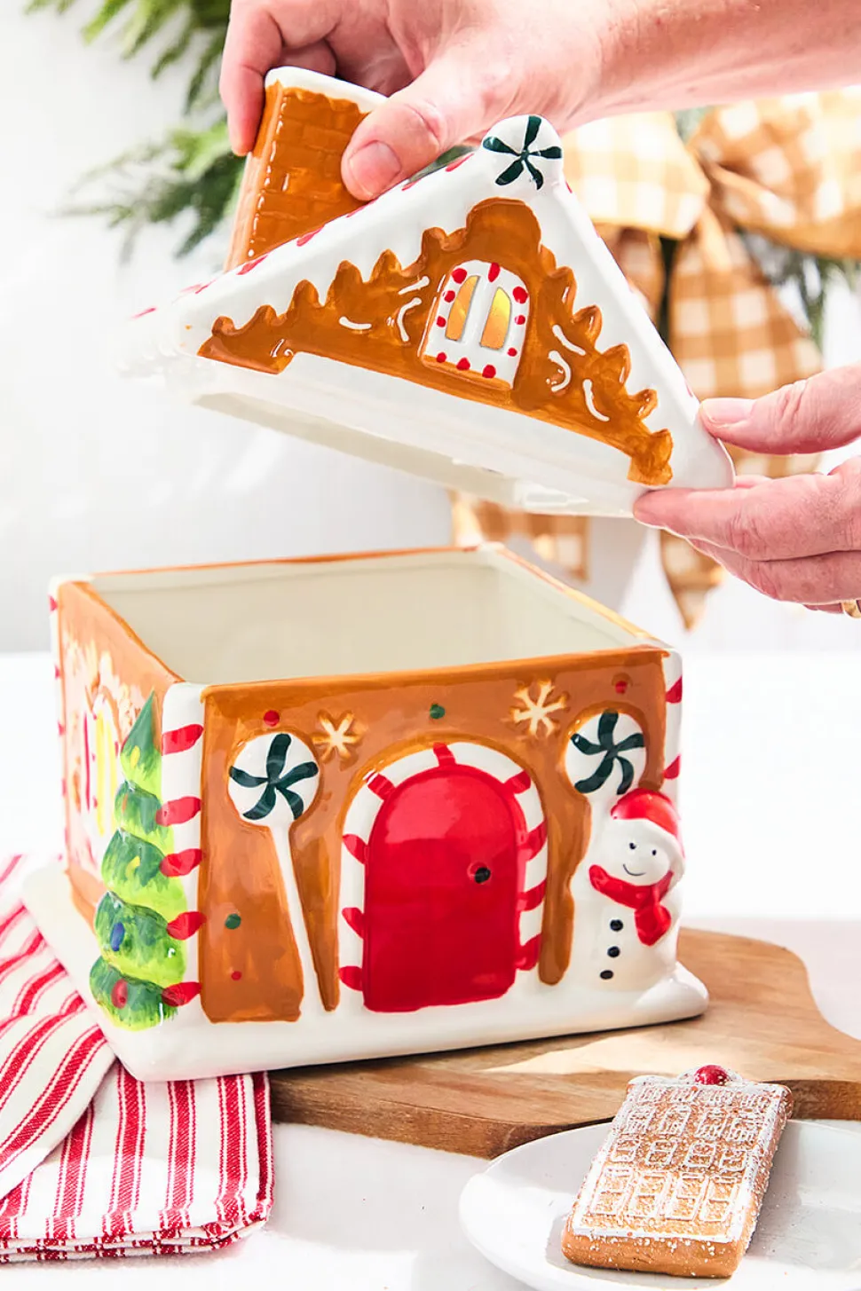 9.5"Gingerbread House Cookie Jar