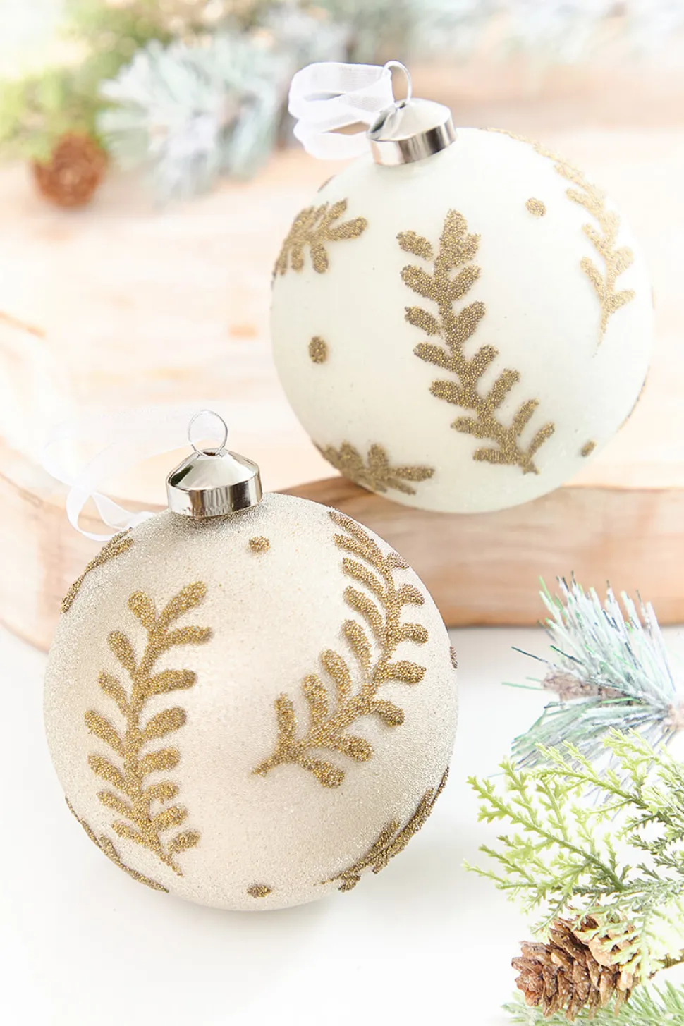 5" Gold Glitter Leaf Glass Ornament