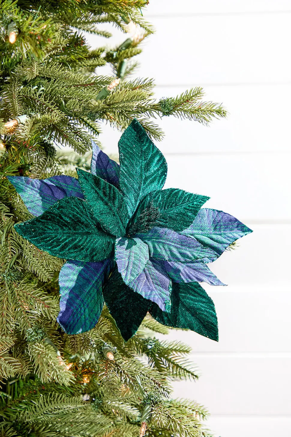 25" Green Plaid Poinsettia Stem