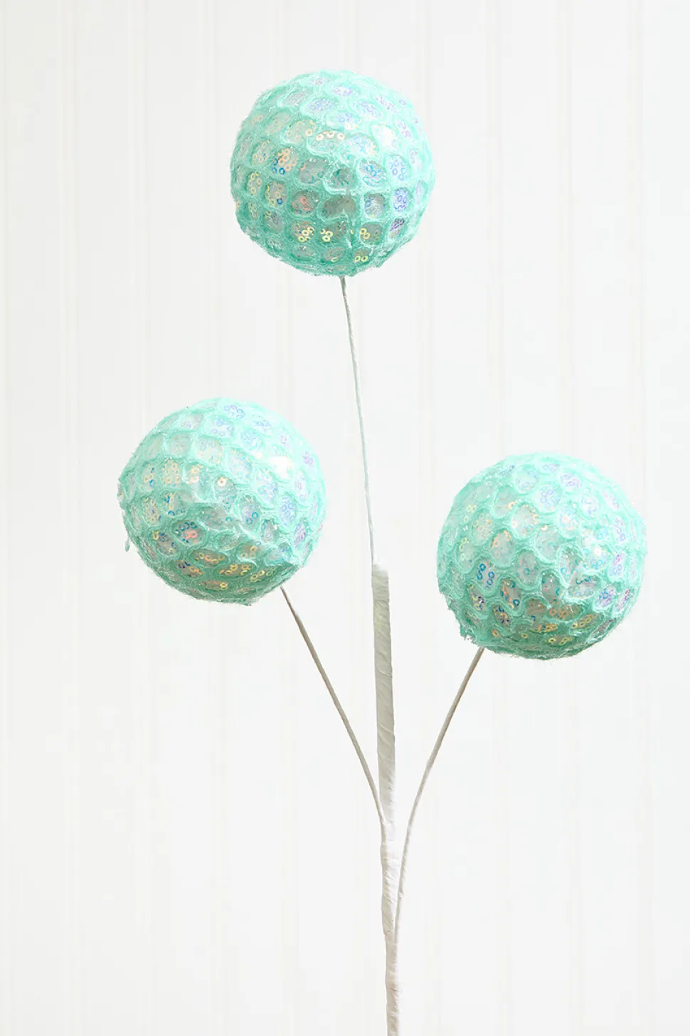25" Mesh Ball Spray