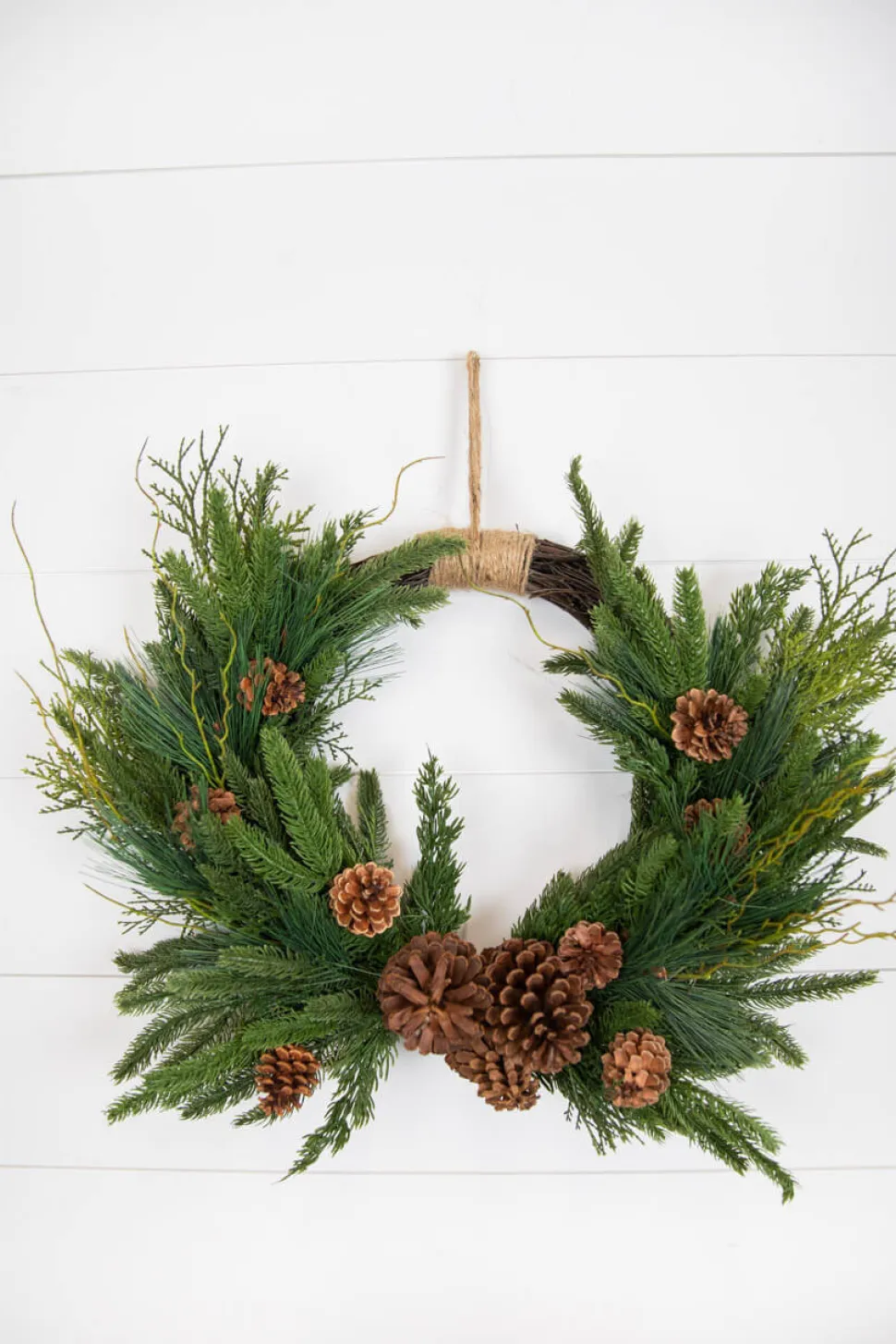 26” Mixed Greens with Pinecones Swag Wreath