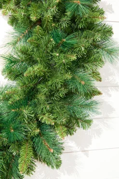 36" Montana Pine Wreath