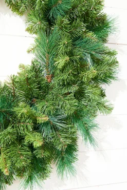 30" Montana Pine Wreath