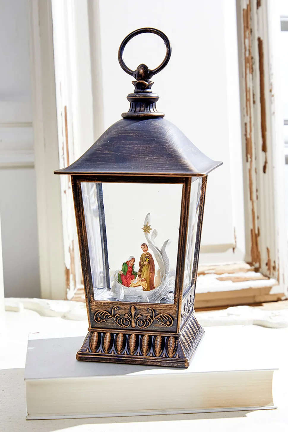 10" Nativity Lantern Water Globe