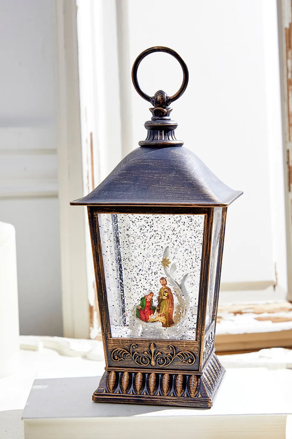 10" Nativity Lantern Water Globe