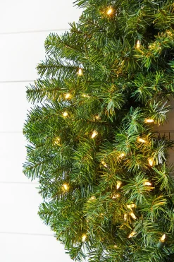 30" Norway Pine Wreath LED