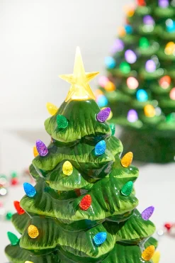 12" Nostalgic Tree Green