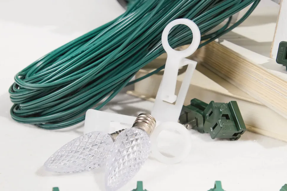 250' Outdoor Christmas Lighting Kit - Warm White