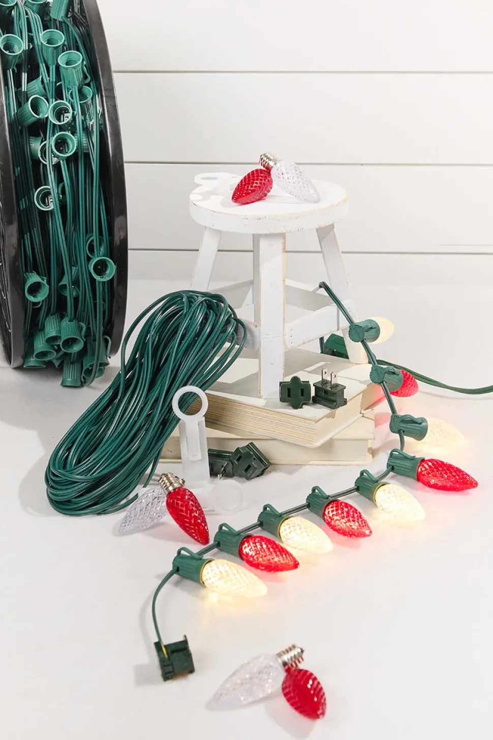 500' Outdoor Christmas Lighting Kit - Warm White/Red