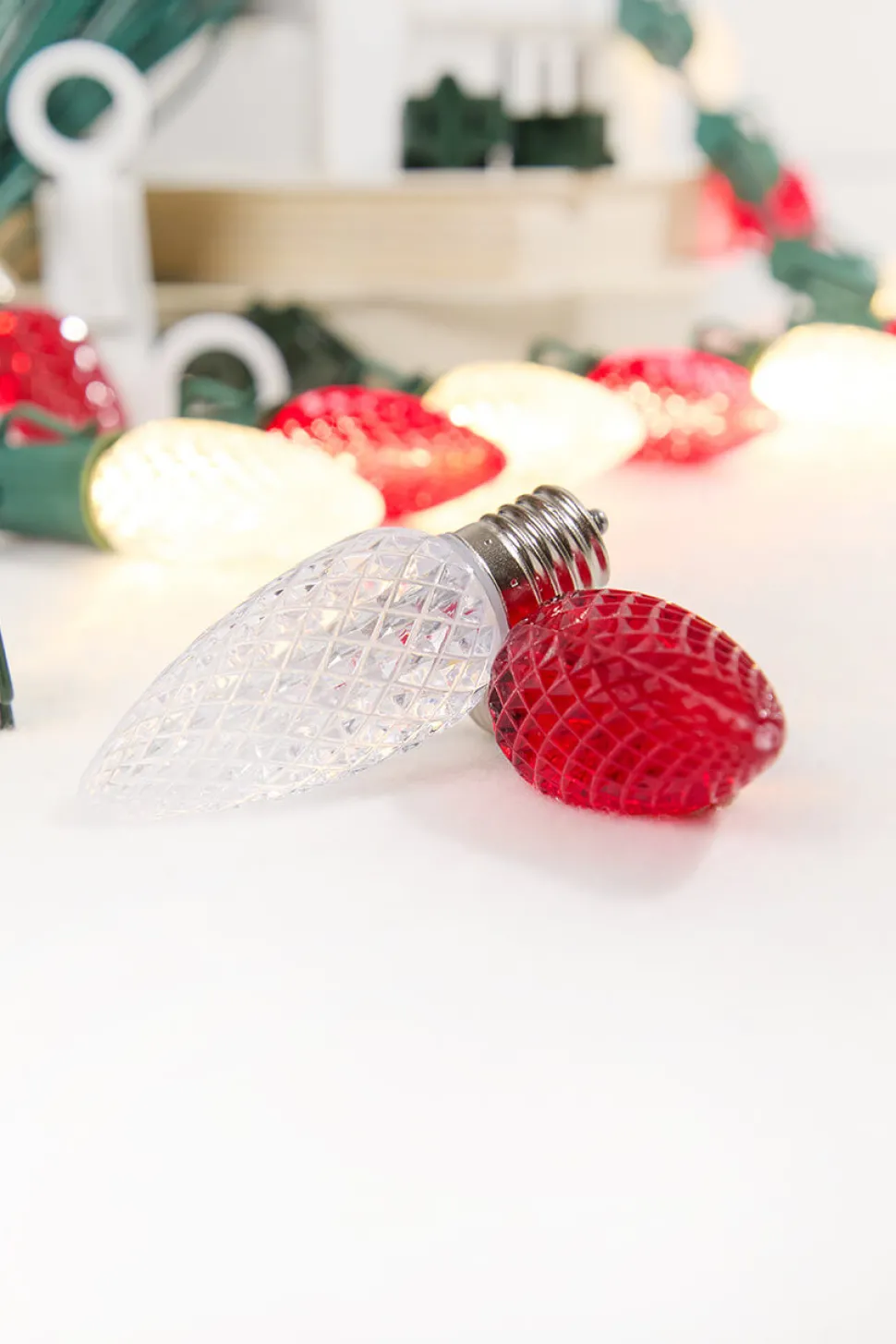 500' Outdoor Christmas Lighting Kit - Warm White/Red