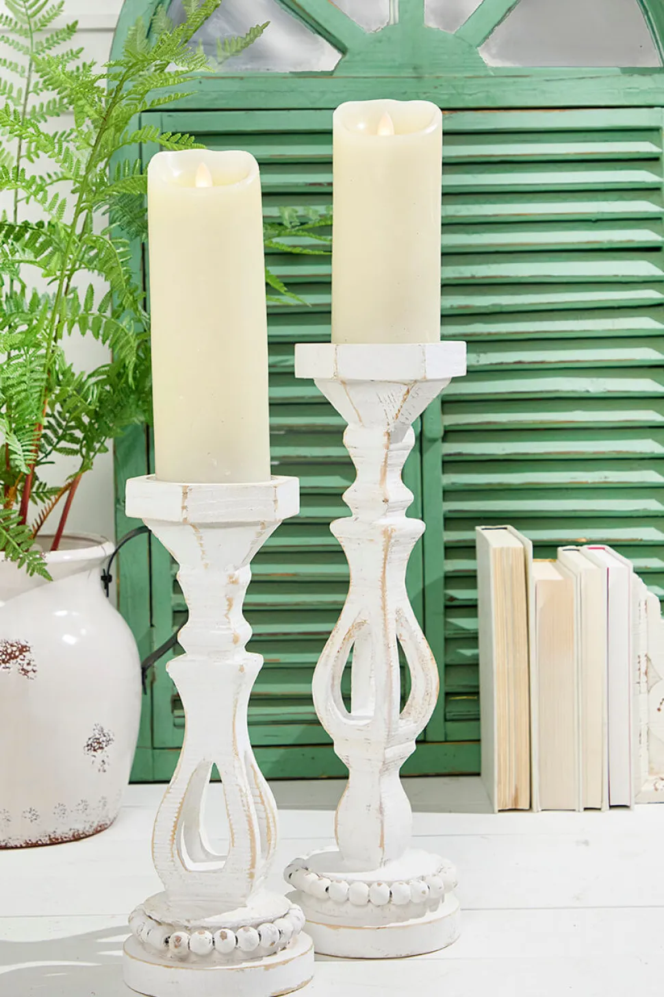 13"-16” Pillar Wood Candle Holder Set
