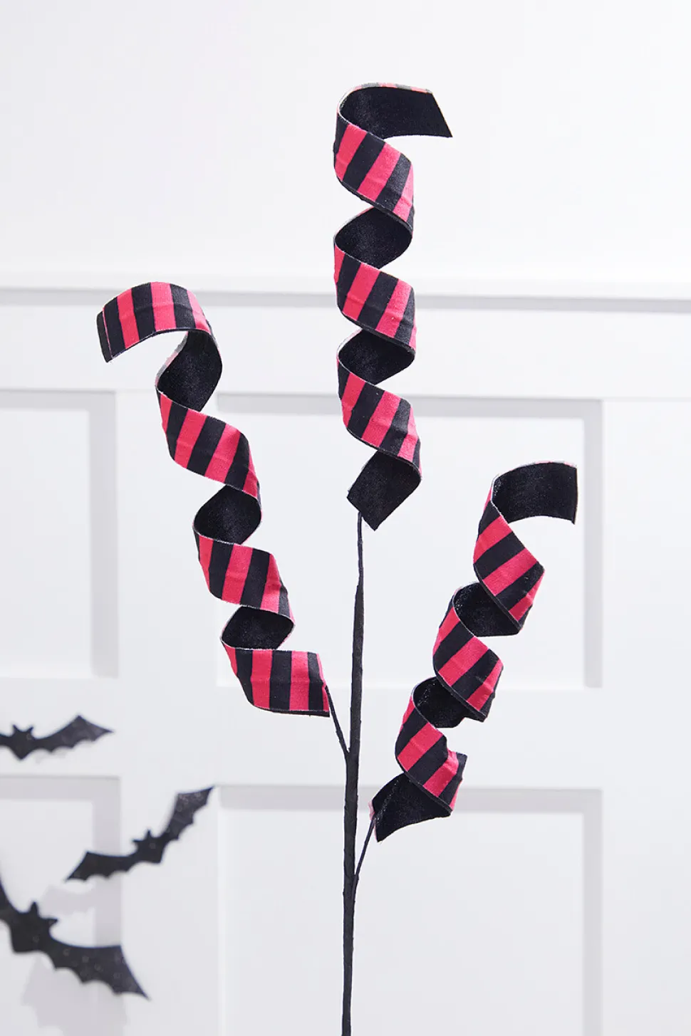 30” Pink & Black Double Sided Fabric Curly Spray