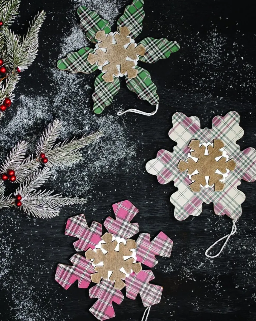 Plaid Snowflakes Christmas Ornaments