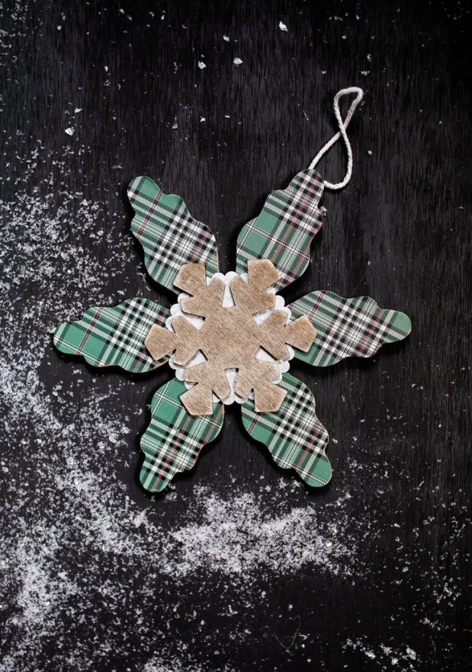 Plaid Snowflakes Christmas Ornaments