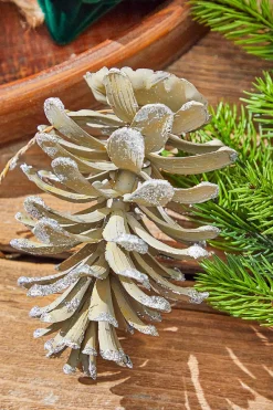 5” Plastic Glitter Long Leaf Pinecone