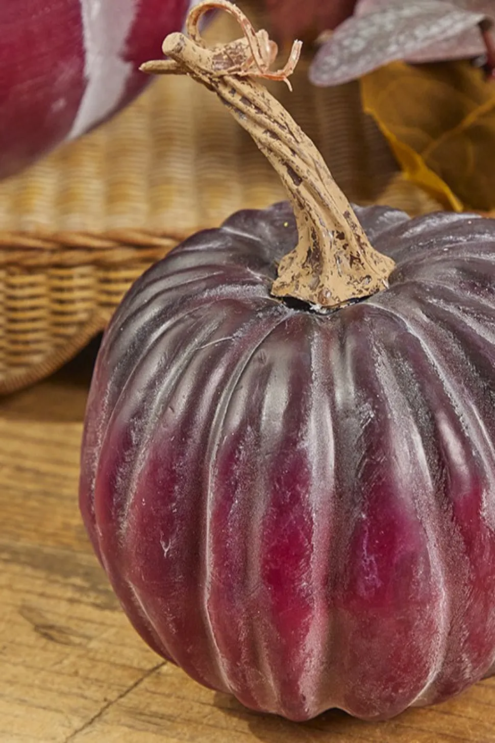 6" Plum Harvest Vine Pumpkin