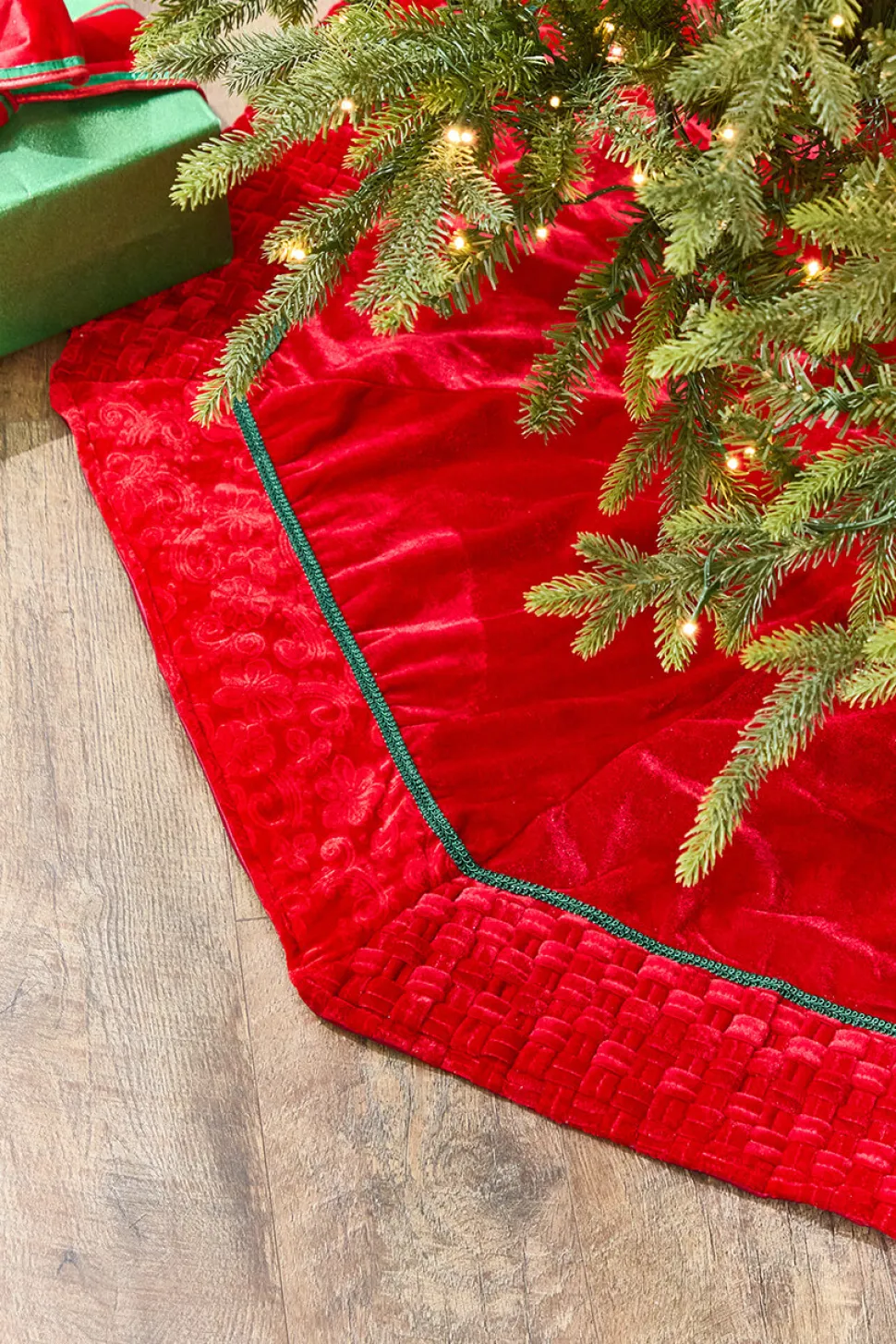 54" Red Velvet Braided Edge Tree Skirt