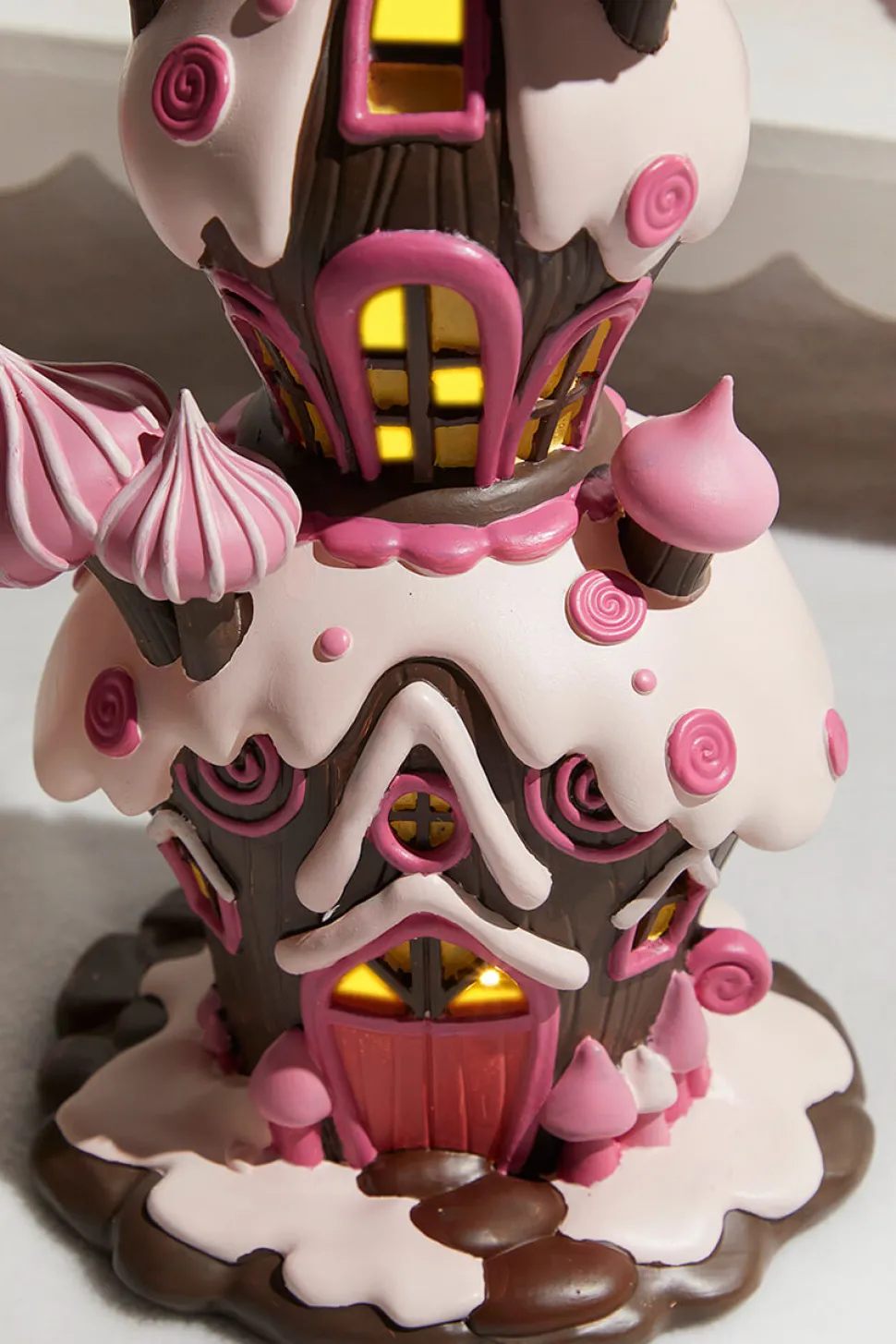 Resin Candy House with Led - Brown Pink