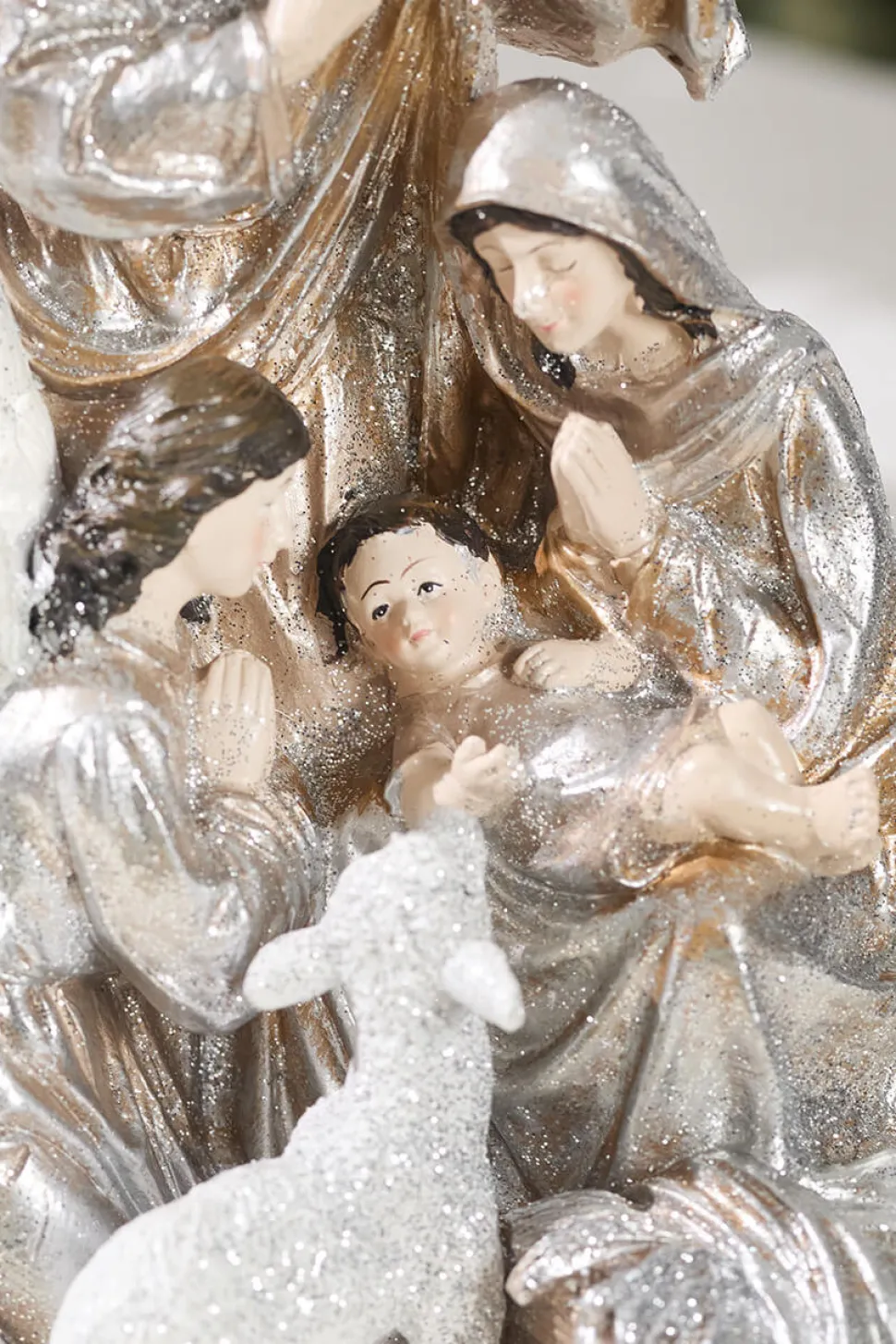 13.5" Resin Renaissance Holy Night Scene