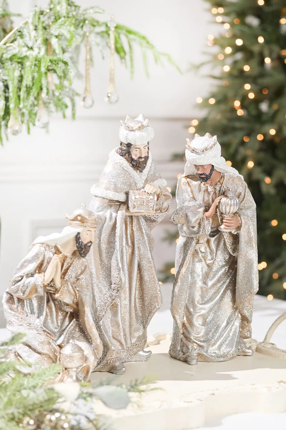 11-16" Resin Renaissance Three Kings