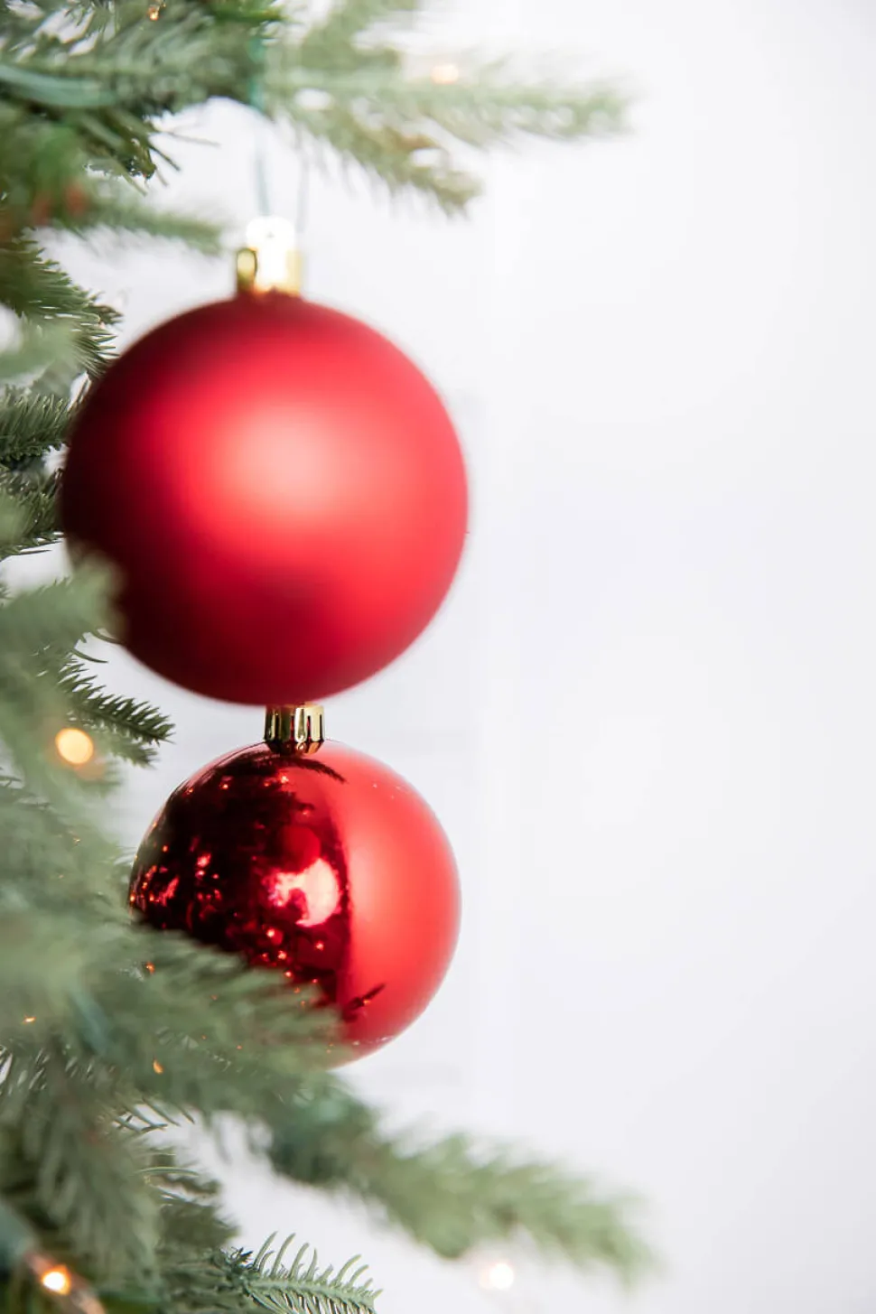 3.1” Shiny/Matte Christmas Red Shatterproof Ornaments - Set of 6