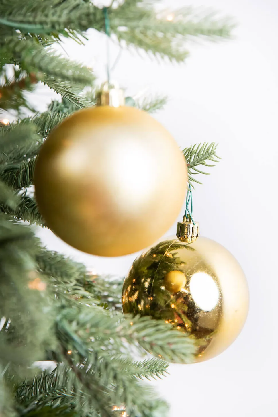 3.9” Shiny/Matte Gold Shatterproof Ornaments - Set of 4