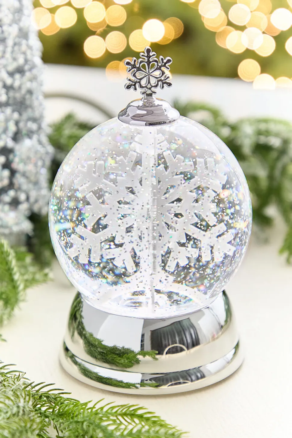 6" Snowflake Light Up Globe