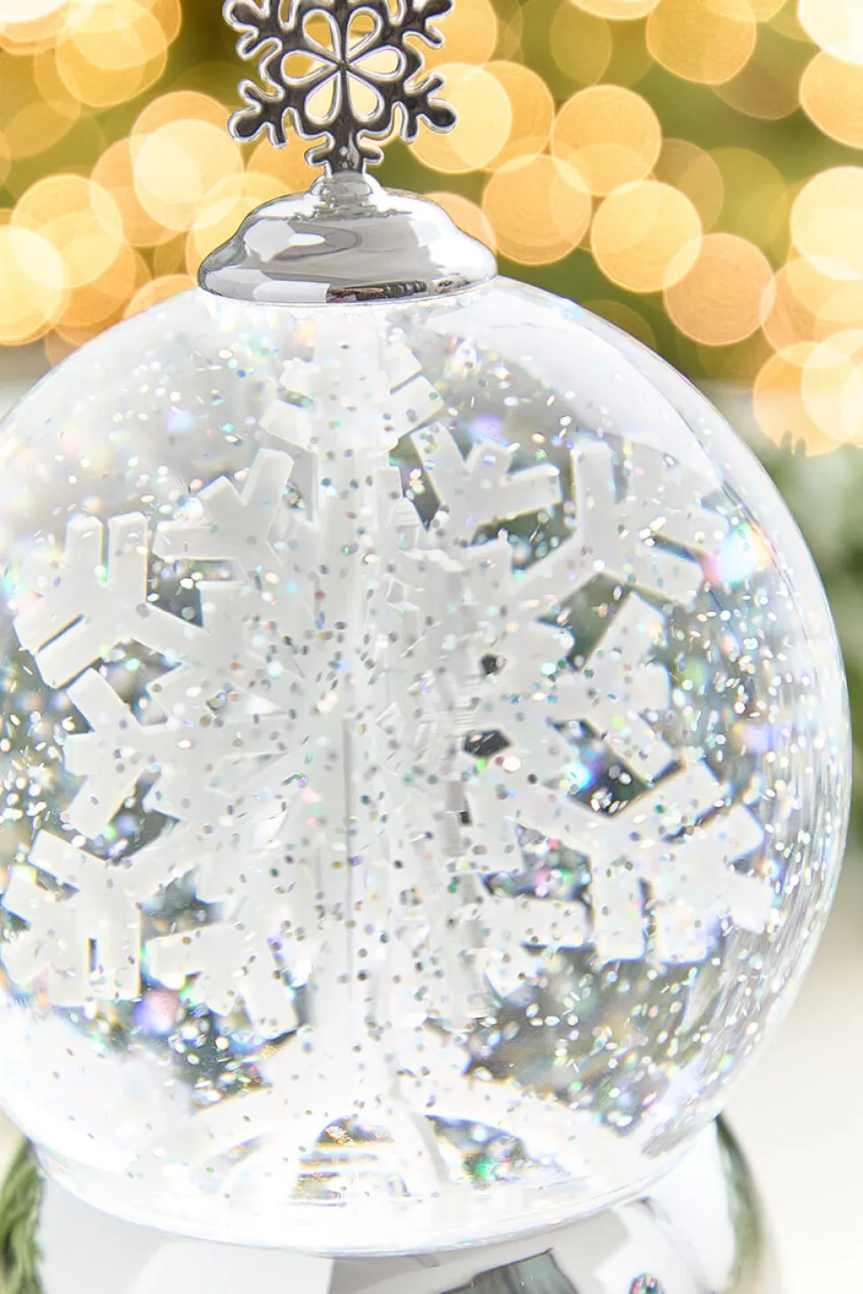 6" Snowflake Light Up Globe