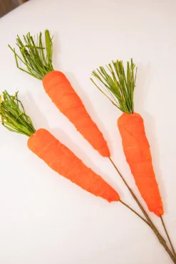 29" Velvet Carrot Spray