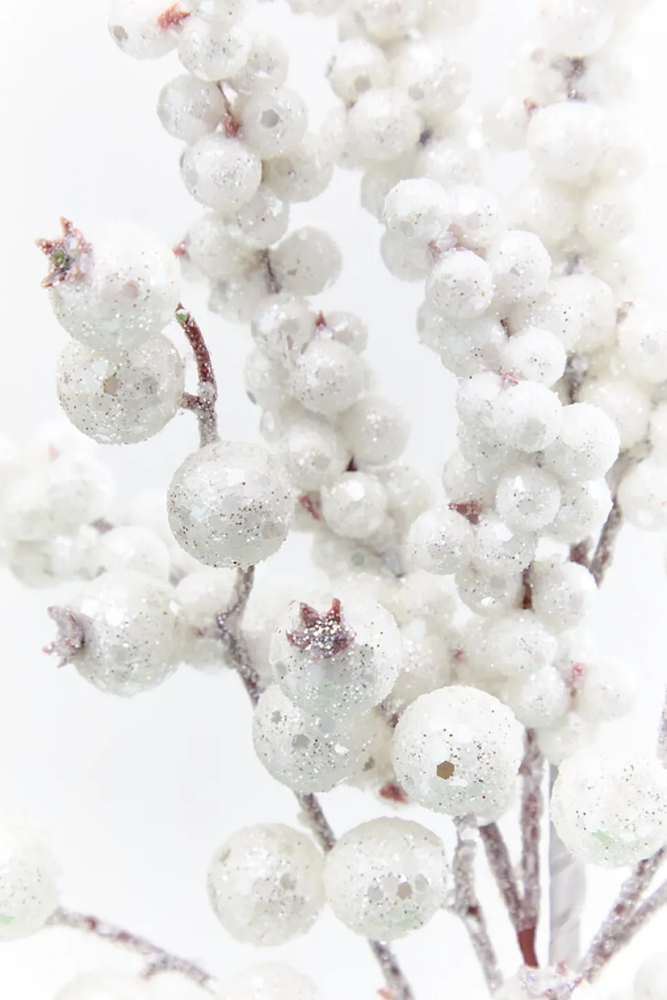 20" White Glitter Berry Spray
