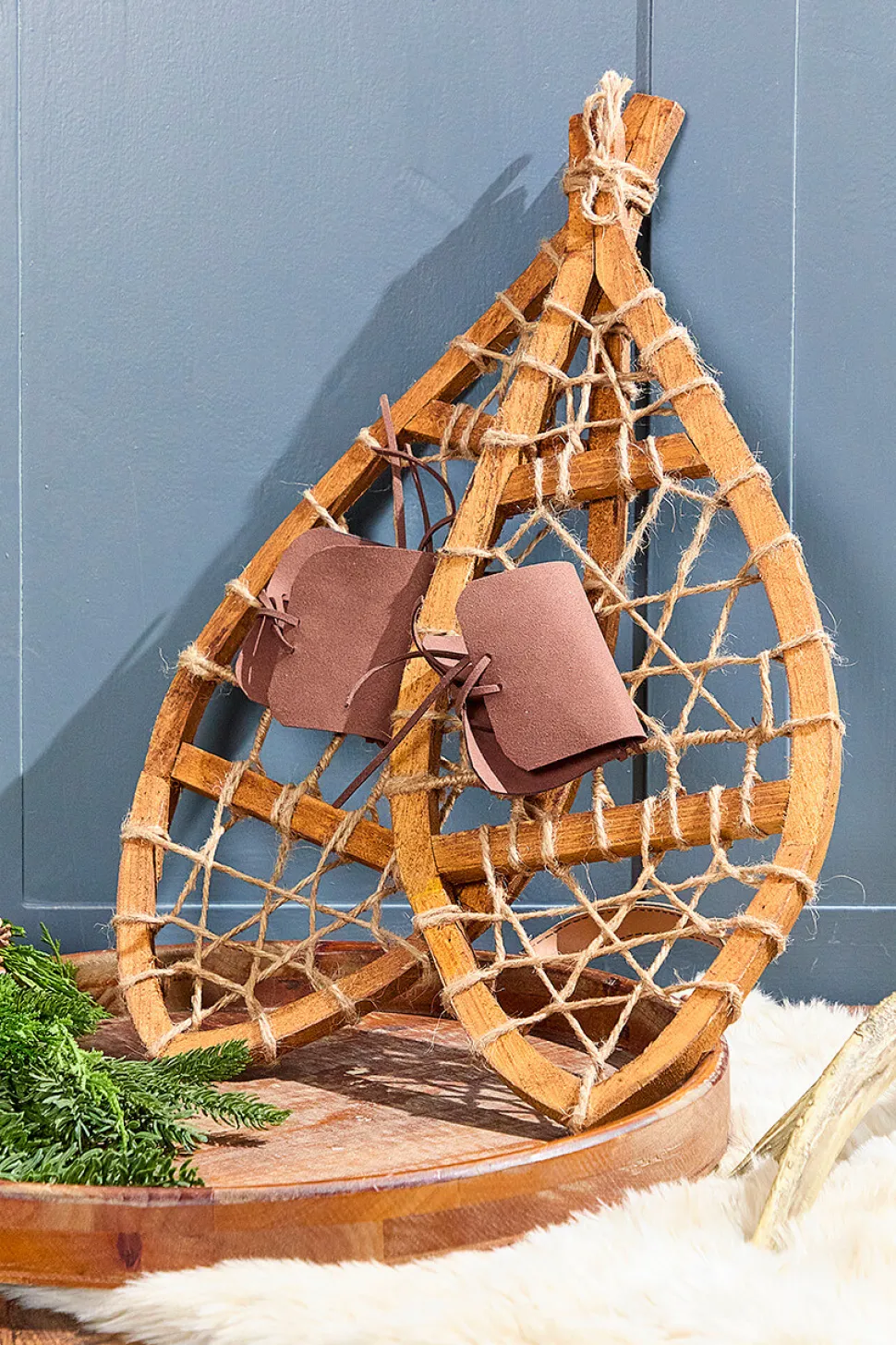 22" Wood Snowshoes - Set of 2