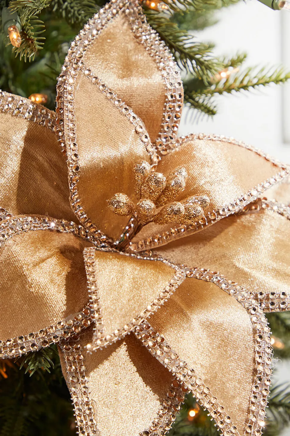 24” x 12" Jeweled Edge Regal Poinsettia Stem