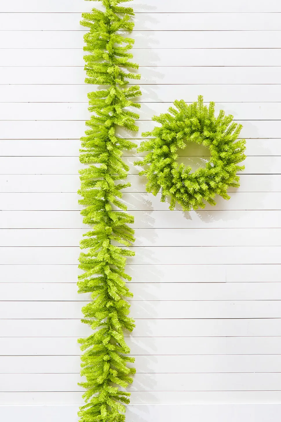 9' x 14" Lime Green Garland
