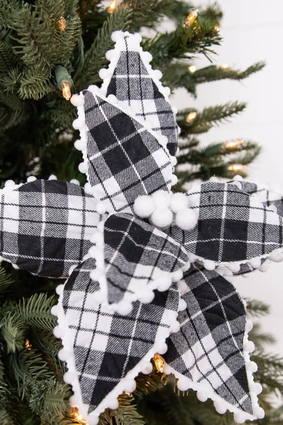 17” x 12" Plaid Ricrac Poinsettia Stem